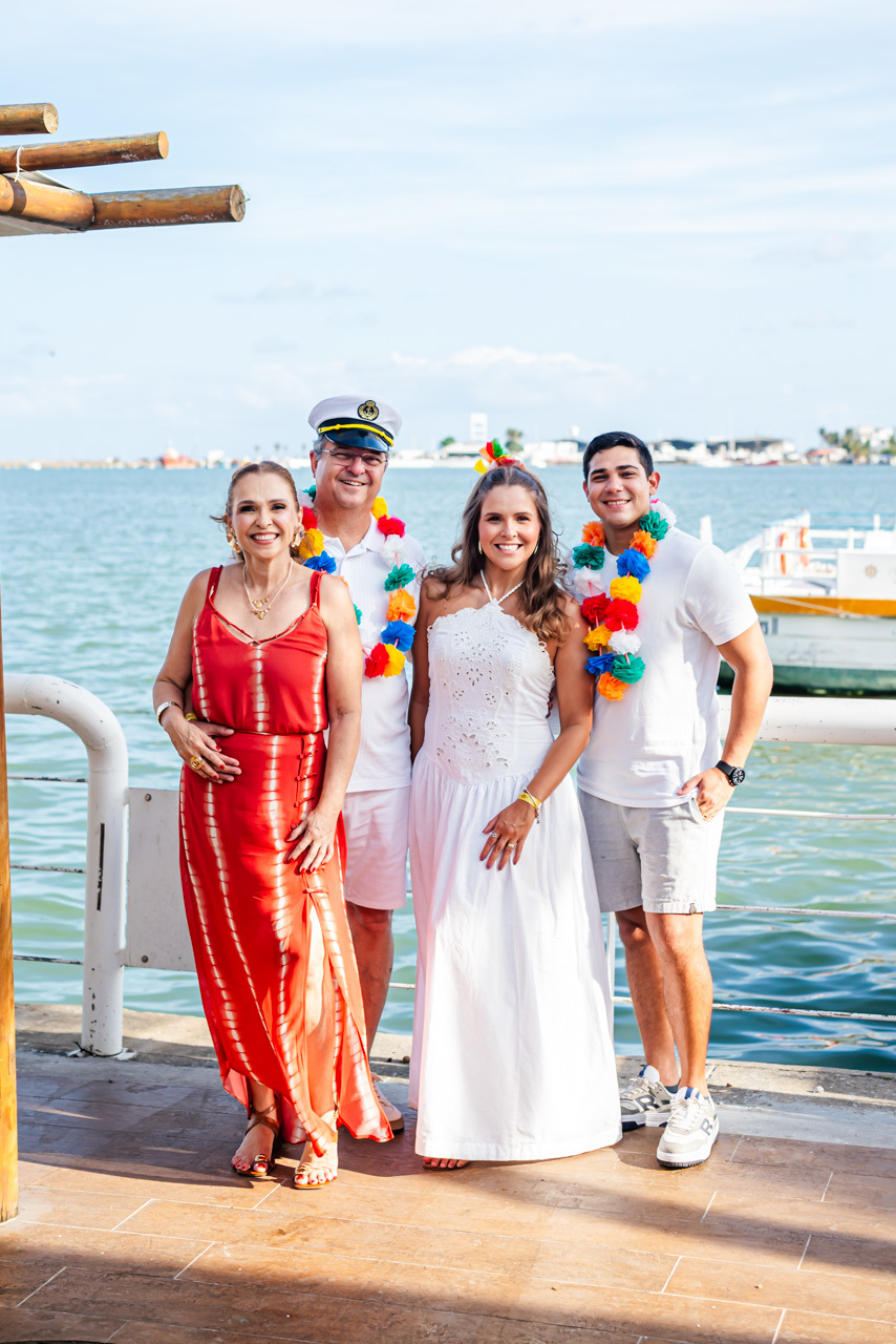 Fotos de Aniversário em Recife | Kátia |
@silvanacamelofotografia,
© Silvana Camelo Fotografia,
60 Anos,
2026,
Amigos,
Aniversário,
Brasil,
Catamaran Tours,
Comemoração,
Confraternização,
Família,
Felicidade,
Fotógrafo em Recife,
Kátia,
Passeio Catamaran,