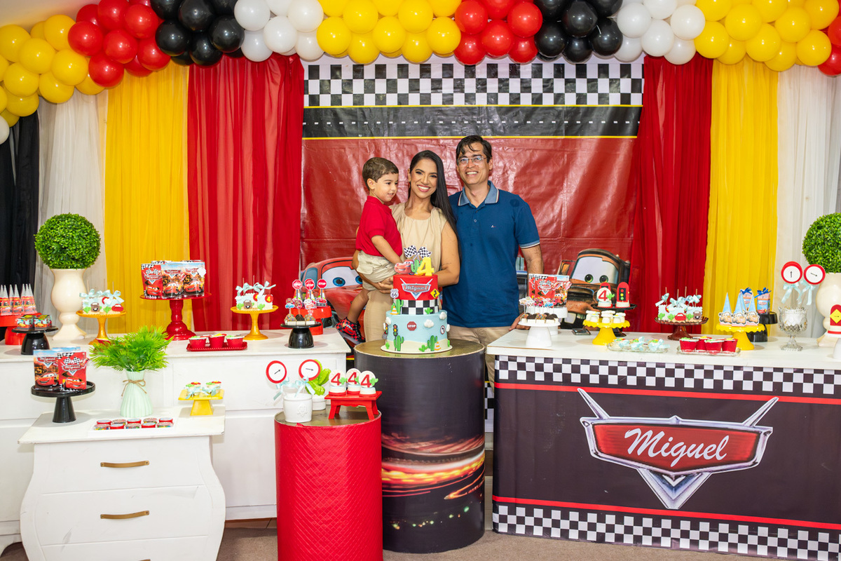 Fotos de Aniversário em Recife | Miguel |
@silvanacamelofotografia,
© Silvana Camelo Fotografia,
04 Anos,
2026,
Aniversário,
Brasil,
Brink Mais Buffet Infantil,
Carros Disney,
Comemoração,
Família,
Festa Carros,
Fotógrafo em Recife,
Miguel,
Pernambuco,
