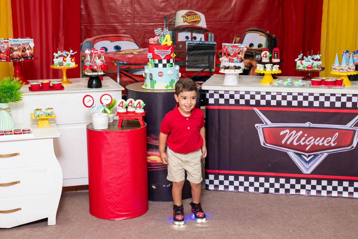 Fotos de Aniversário em Recife | Miguel |
@silvanacamelofotografia,
© Silvana Camelo Fotografia,
04 Anos,
2026,
Aniversário,
Brasil,
Brink Mais Buffet Infantil,
Carros Disney,
Comemoração,
Família,
Festa Carros,
Fotógrafo em Recife,
Miguel,
Pernambuco,
