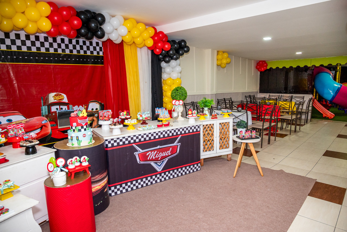 Fotos de Aniversário em Recife | Miguel |
@silvanacamelofotografia,
© Silvana Camelo Fotografia,
04 Anos,
2026,
Aniversário,
Brasil,
Brink Mais Buffet Infantil,
Carros Disney,
Comemoração,
Família,
Festa Carros,
Fotógrafo em Recife,
Miguel,
Pernambuco,
