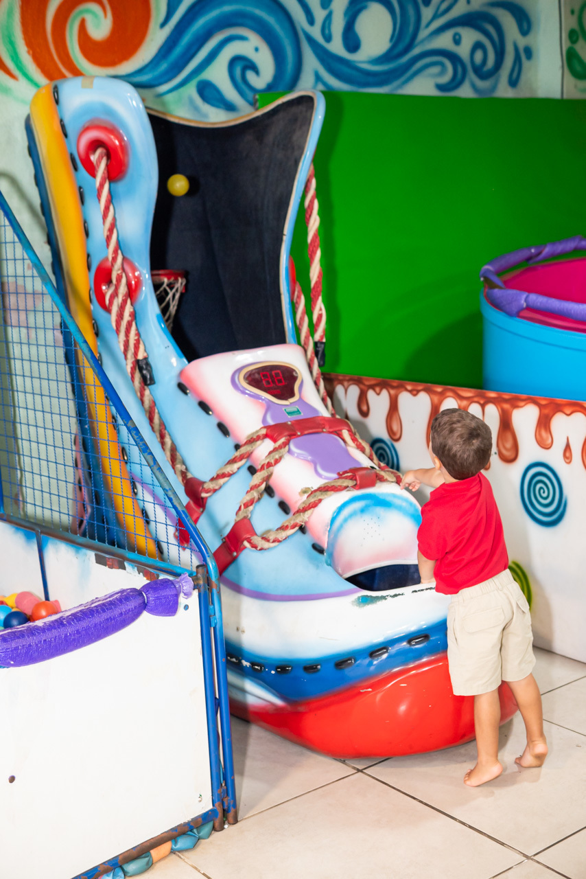 Fotos de Aniversário em Recife | Miguel |
@silvanacamelofotografia,
© Silvana Camelo Fotografia,
04 Anos,
2026,
Aniversário,
Brasil,
Brink Mais Buffet Infantil,
Carros Disney,
Comemoração,
Família,
Festa Carros,
Fotógrafo em Recife,
Miguel,
Pernambuco,
