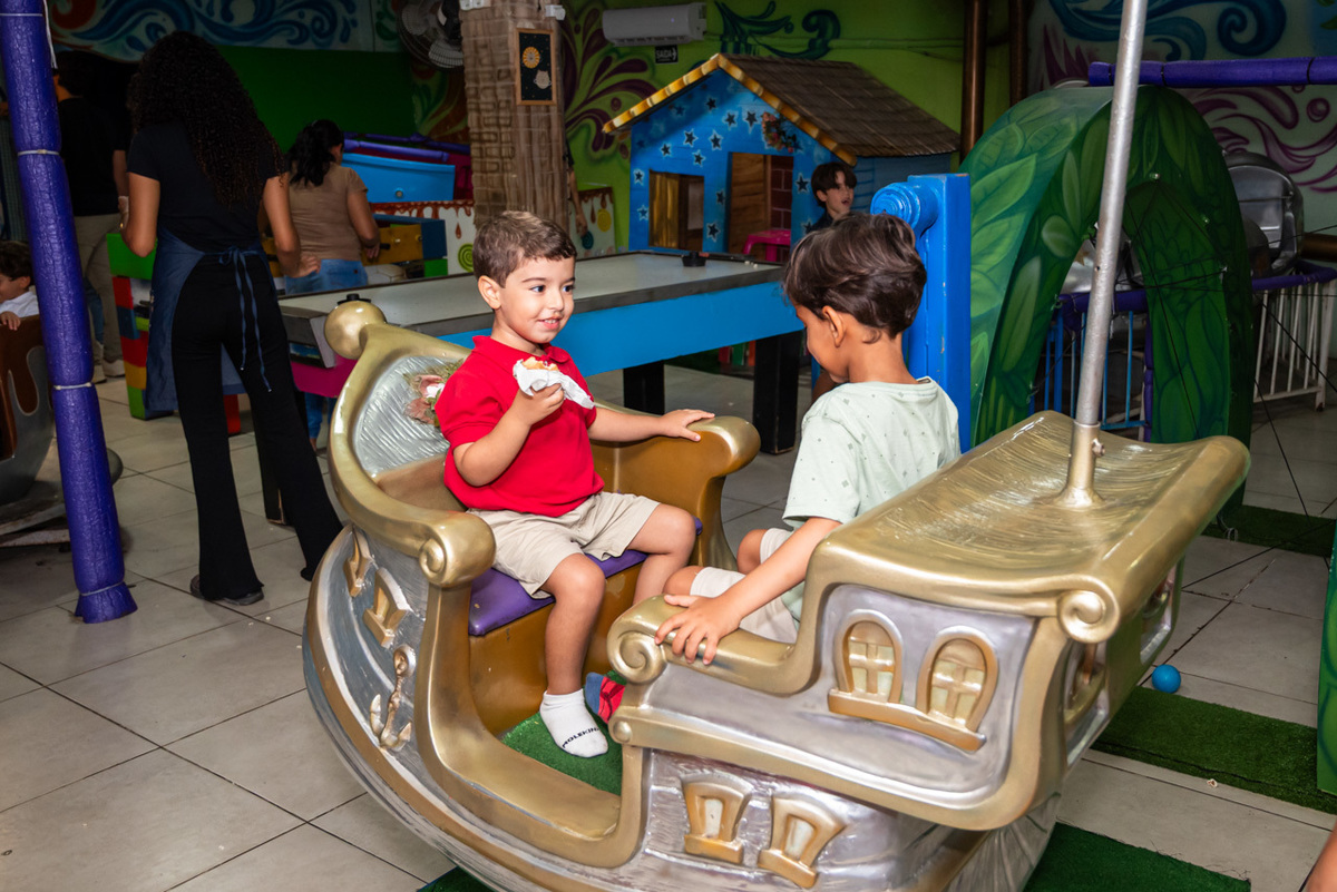 Fotos de Aniversário em Recife | Miguel |
@silvanacamelofotografia,
© Silvana Camelo Fotografia,
04 Anos,
2026,
Aniversário,
Brasil,
Brink Mais Buffet Infantil,
Carros Disney,
Comemoração,
Família,
Festa Carros,
Fotógrafo em Recife,
Miguel,
Pernambuco,
