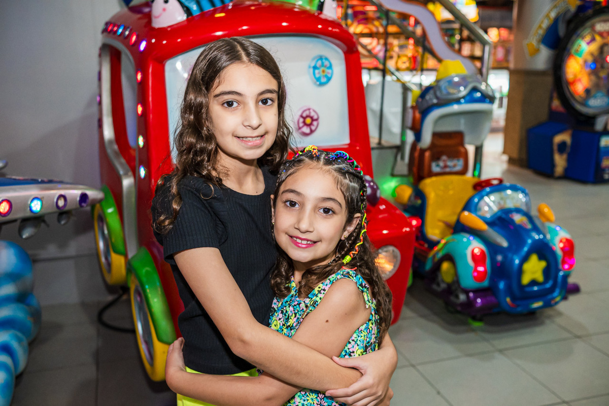 Fotos de Aniversário em Recife | Clarice |
@silvanacamelofotografia,
© Silvana Camelo Fotografia,
8 Anos,
2026,
Aniversário,
Aniversário Infantil,
Brasil,
Clarice,
Comemoração,
Família,
Fotógrafo,
Fotógrafo em Recife,
Game Station,
Plaza Shopping,
Recife