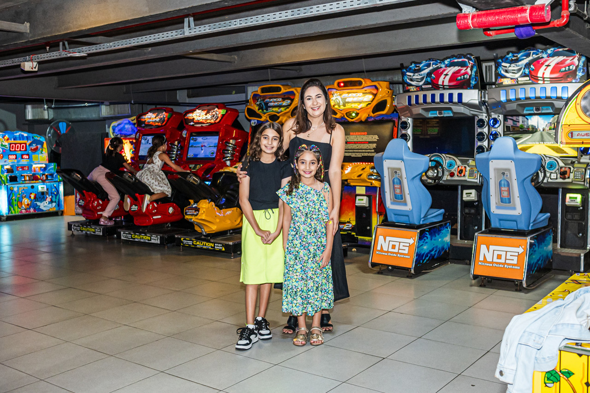 Fotos de Aniversário em Recife | Clarice |
@silvanacamelofotografia,
© Silvana Camelo Fotografia,
8 Anos,
2026,
Aniversário,
Aniversário Infantil,
Brasil,
Clarice,
Comemoração,
Família,
Fotógrafo,
Fotógrafo em Recife,
Game Station,
Plaza Shopping,
Recife