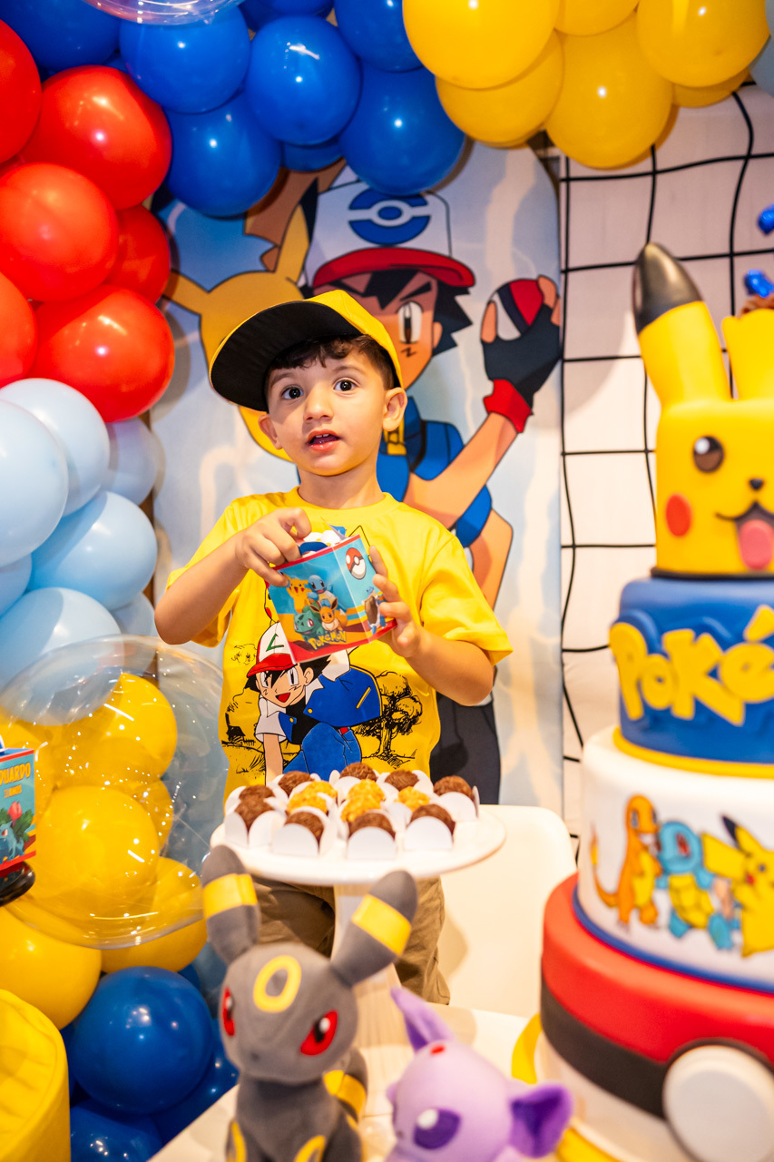 Fotos de Aniversário em Recife | Eduardo |
@silvanacamelofotografia,
© Silvana Camelo Fotografia,
2026,
Aniversário Infantil,
Brasil,
Comemoração,
Eduardo,
Festa Infantil,
 Fotógrafo Recife,
Gamebox,
Shopping Rio Mar,
Pokemon,
Pikachu,
Recife,
Pernambuco
