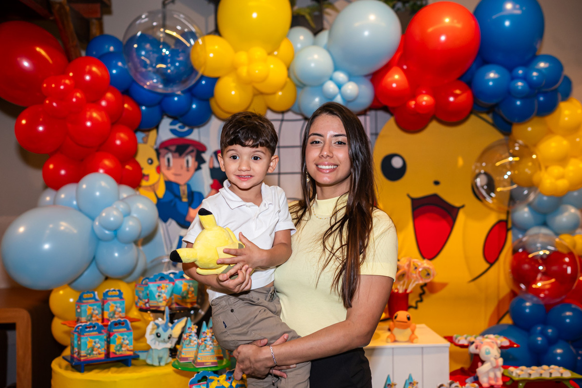 Fotos de Aniversário em Recife | Eduardo |
@silvanacamelofotografia,
© Silvana Camelo Fotografia,
2026,
Aniversário Infantil,
Brasil,
Comemoração,
Eduardo,
Festa Infantil,
 Fotógrafo Recife,
Gamebox,
Shopping Rio Mar,
Pokemon,
Pikachu,
Recife,
Pernambuco
