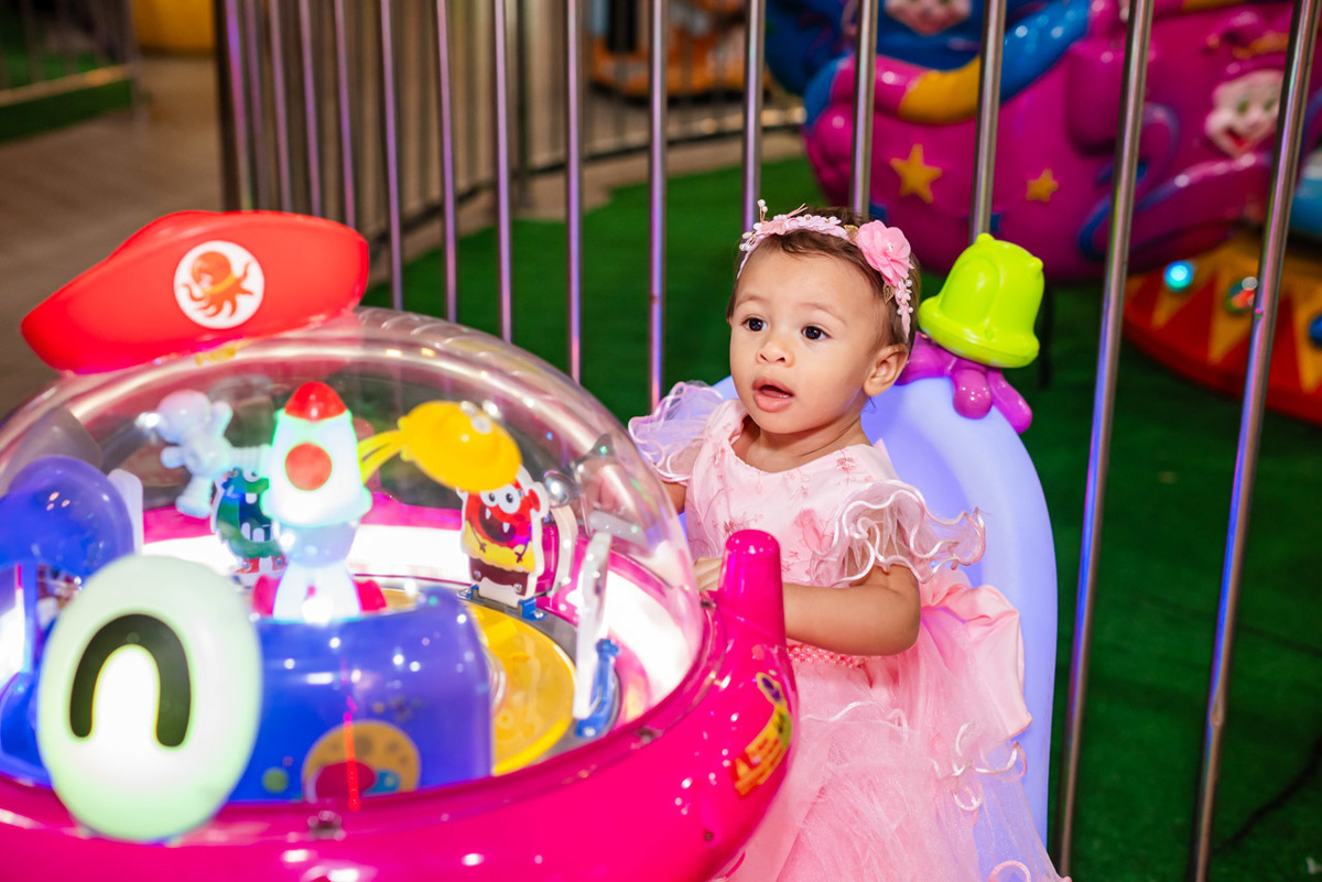Fotos de Aniversário em Camaragibe | Marina |
@silvanacamelofotografia,
© Silvana Camelo Fotografia,
3 Palavrinhas,
2026,
Aniversário Infantil,
Brasil,
Camaragibe,
Comemoração,
Família,
Festa Infantil,
Fotógrafo Infantil,
Game Station,
Camará Shopping,