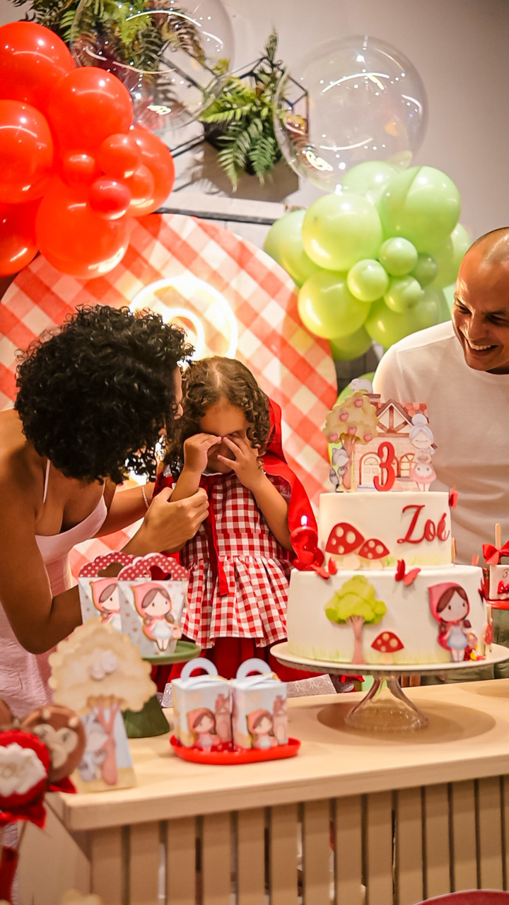Fotos de Aniversário em Recife | Marina |
@silvanacamelofotografia,
© Silvana Camelo Fotografia,
03 Anos,
2026,Aniversário Infantil,
Chapeuzinho Vermelho,
Comemoração,
Festa Infantil,
Fotógrafo em Recife,
Fotógrafo Infantil,
Shopping RioMar,
Gamebox,
Zoé