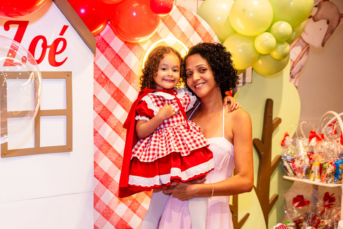 Fotos de Aniversário em Recife | Marina |
@silvanacamelofotografia,
© Silvana Camelo Fotografia,
03 Anos,
2026,Aniversário Infantil,
Chapeuzinho Vermelho,
Comemoração,
Festa Infantil,
Fotógrafo em Recife,
Fotógrafo Infantil,
Shopping RioMar,
Gamebox,
Zoé