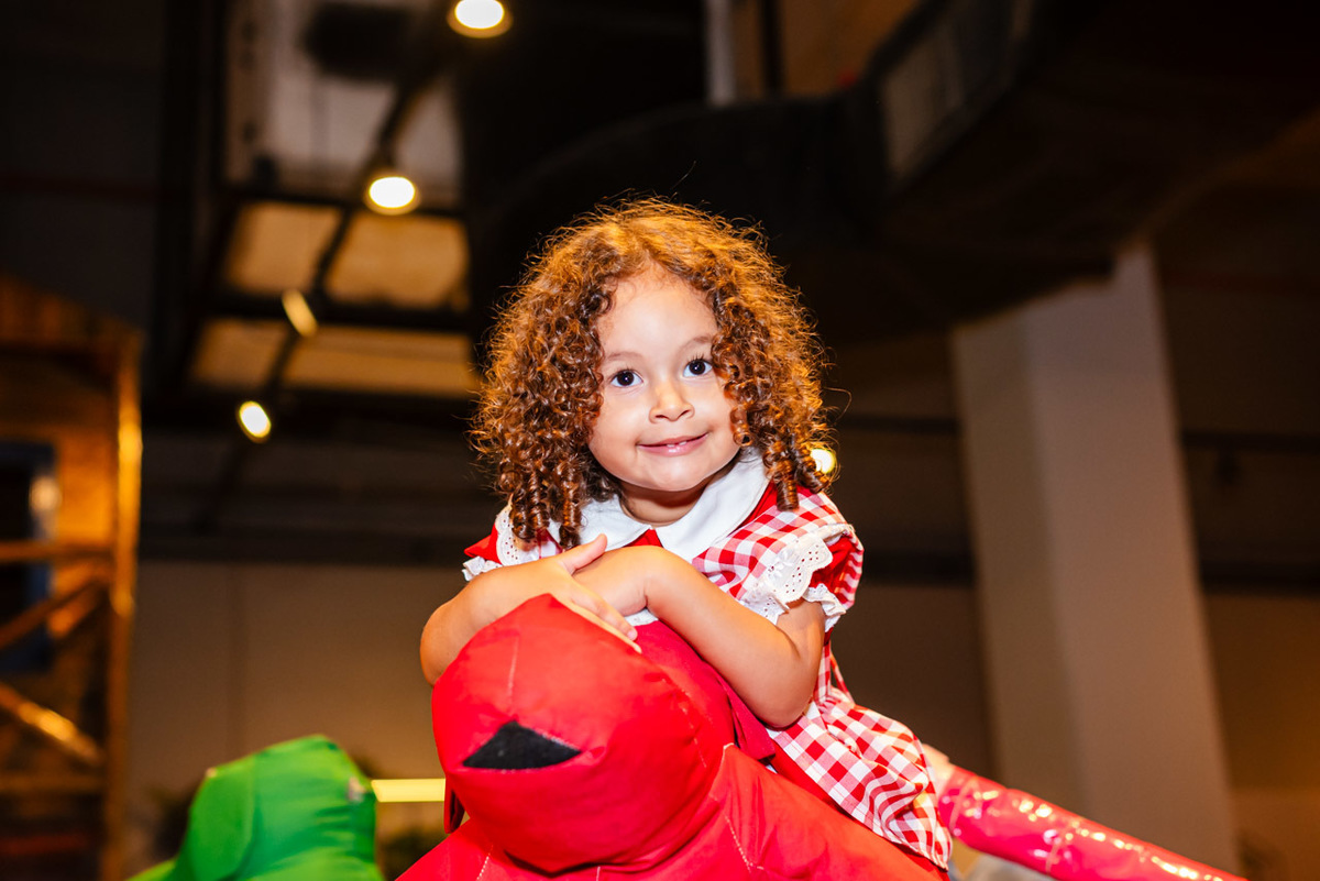 Fotos de Aniversário em Recife | Marina |
@silvanacamelofotografia,
© Silvana Camelo Fotografia,
03 Anos,
2026,Aniversário Infantil,
Chapeuzinho Vermelho,
Comemoração,
Festa Infantil,
Fotógrafo em Recife,
Fotógrafo Infantil,
Shopping RioMar,
Gamebox,
Zoé