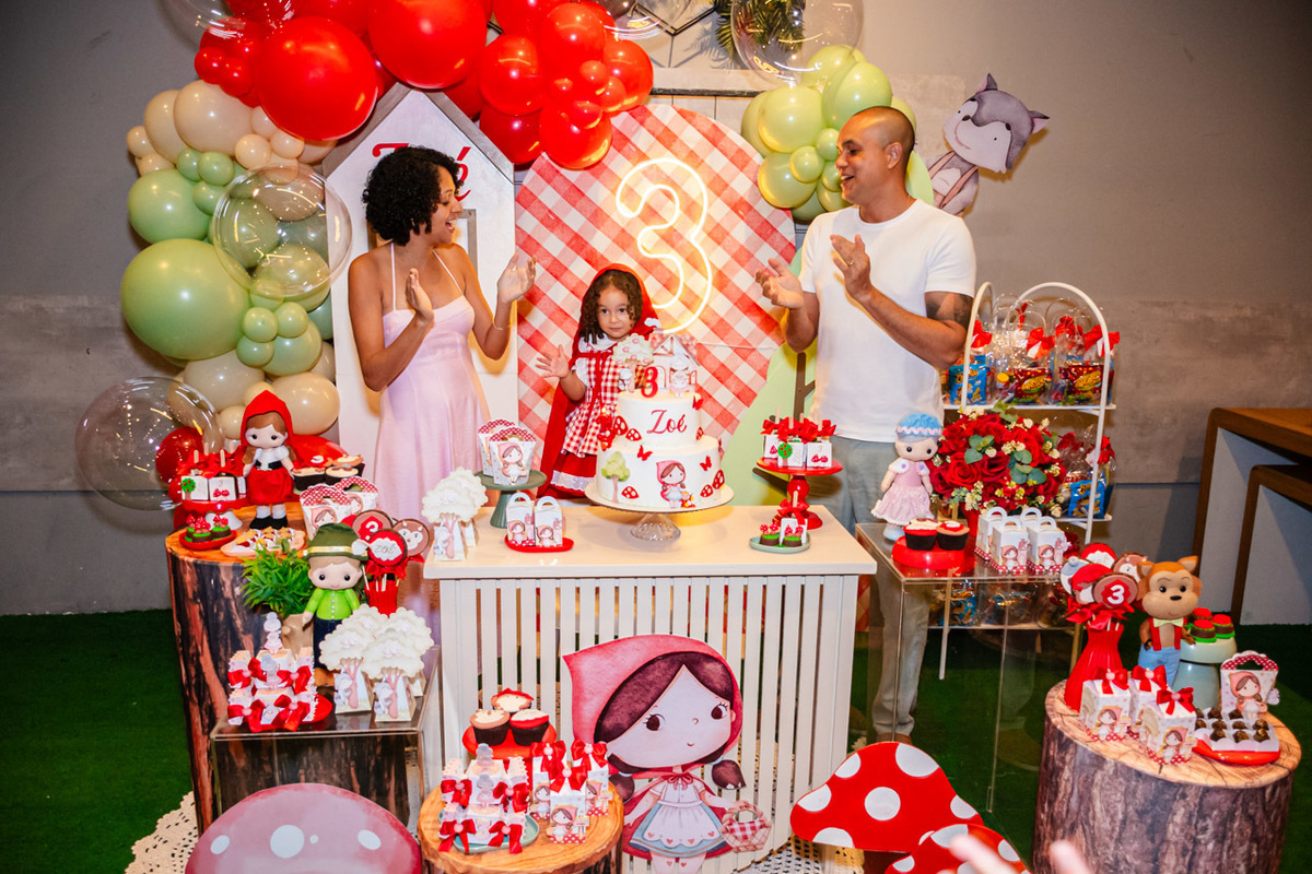 Fotos de Aniversário em Recife | Marina |
@silvanacamelofotografia,
© Silvana Camelo Fotografia,
03 Anos,
2026,Aniversário Infantil,
Chapeuzinho Vermelho,
Comemoração,
Festa Infantil,
Fotógrafo em Recife,
Fotógrafo Infantil,
Shopping RioMar,
Gamebox,
Zoé