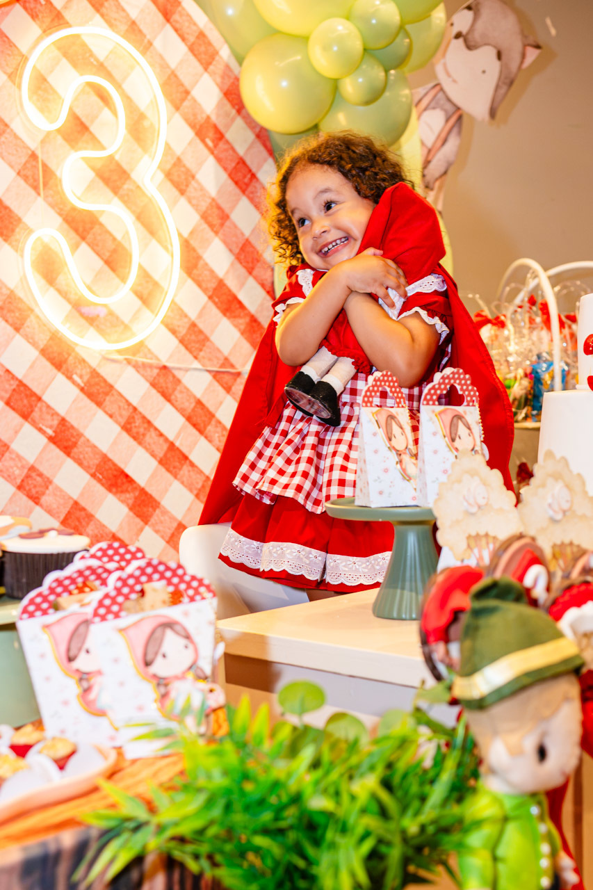 Fotos de Aniversário em Recife | Marina |
@silvanacamelofotografia,
© Silvana Camelo Fotografia,
03 Anos,
2026,Aniversário Infantil,
Chapeuzinho Vermelho,
Comemoração,
Festa Infantil,
Fotógrafo em Recife,
Fotógrafo Infantil,
Shopping RioMar,
Gamebox,
Zoé