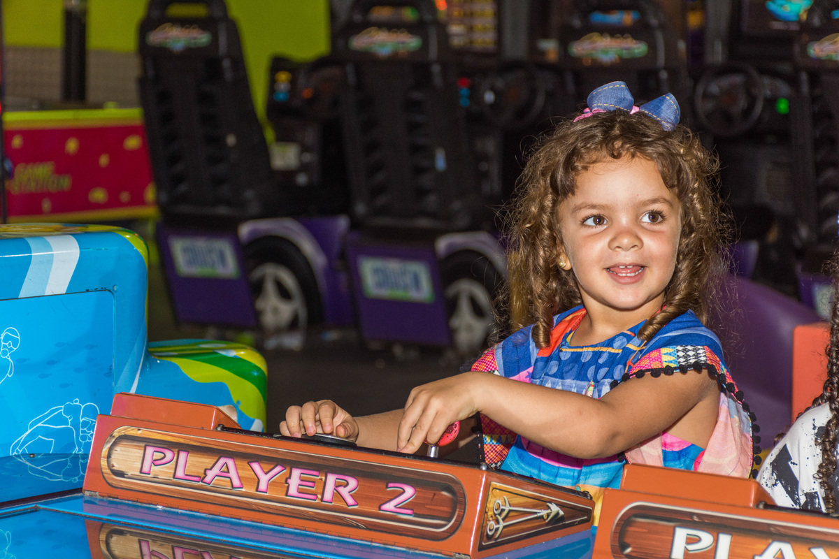 Fotos de Aniversário em Recife | Helena | @silvanacamelofotografia
@silvanacamelofotografia, © Silvana Camelo Fotografia, Aniversário em Recife, Boa Viagem, Brasil, Comemoração, Família, Festa, Fotógrafa, Game Station, Helena, Pernambuco, Recife, Shopping