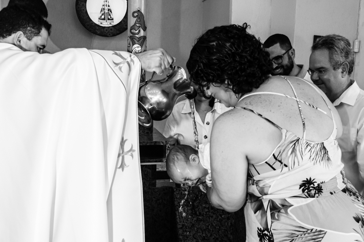 Batizado em Recife | João Paulo |
@silvanacamelofotografia 
© Silvana Camelo Fotografia 
Batizado 
Brasil 
Celebração 
Fotógrafa 
Fotógrafa em Recife 
Fotografia 
Fotógrafo 
Fotógrafo em Recife 
Ipsep 
João Paulo 
Padrinhos 
Paróquia Nª Senhora da Conceiç