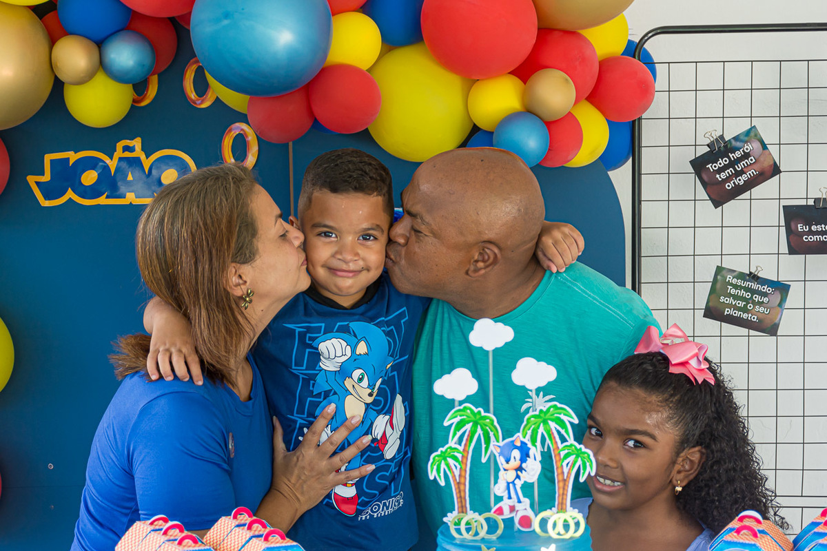 Fotos do Aniversário em Recife | João Pedro|
@silvanacamelofotografia, © Silvana Camelo Fotografia, Aniversário, Brasil, Casa João e Maria, Comemoração, Família, Festa, Festa do Sonic, Fotógrafa, Fotógrafa em Recife, Fotógrafo, Fotógrafo em Recife