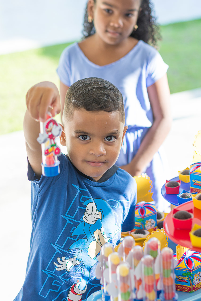 Fotos do Aniversário em Recife | João Pedro|
@silvanacamelofotografia, © Silvana Camelo Fotografia, Aniversário, Brasil, Casa João e Maria, Comemoração, Família, Festa, Festa do Sonic, Fotógrafa, Fotógrafa em Recife, Fotógrafo, Fotógrafo em Recife