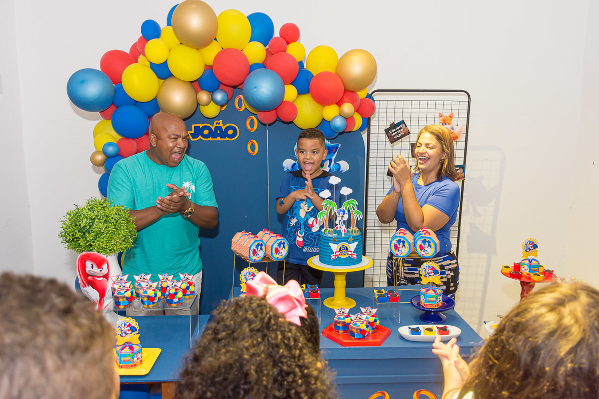 Fotos do Aniversário em Recife | João Pedro|
@silvanacamelofotografia, © Silvana Camelo Fotografia, Aniversário, Brasil, Casa João e Maria, Comemoração, Família, Festa, Festa do Sonic, Fotógrafa, Fotógrafa em Recife, Fotógrafo, Fotógrafo em Recife