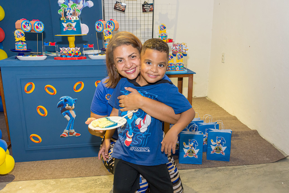 Fotos do Aniversário em Recife | João Pedro|
@silvanacamelofotografia, © Silvana Camelo Fotografia, Aniversário, Brasil, Casa João e Maria, Comemoração, Família, Festa, Festa do Sonic, Fotógrafa, Fotógrafa em Recife, Fotógrafo, Fotógrafo em Recife