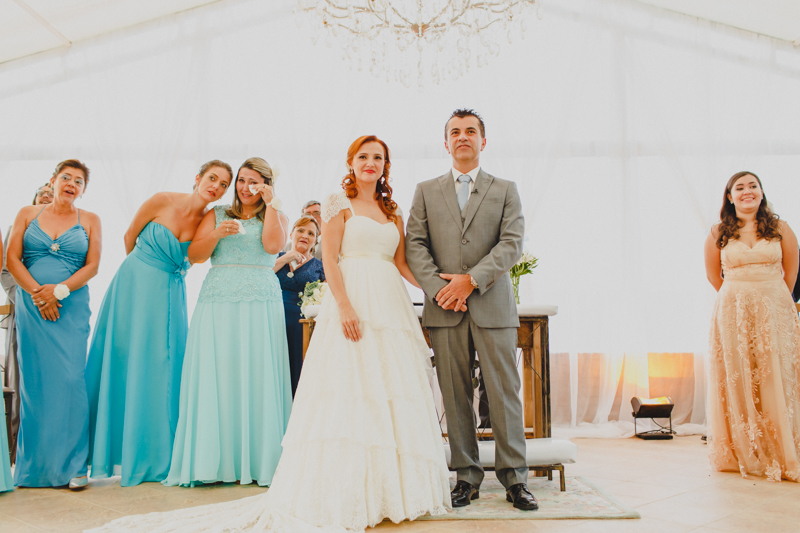 Fotografia de casamento, fotos de casamento, noiva pó de arroz, vestido de noiva , vestida de branco, casamento em Santa Isabel, casamento de dia, casamento no campo,