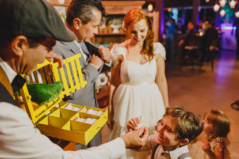 Fotografia de casamento, fotos de casamento, noiva pó de arroz, vestido de noiva , vestida de branco, casamento em Santa Isabel, casamento de dia, casamento no campo,