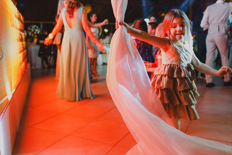 Fotografia de casamento, fotos de casamento, noiva pó de arroz, vestido de noiva , vestida de branco, casamento em Santa Isabel, casamento de dia, casamento no campo,