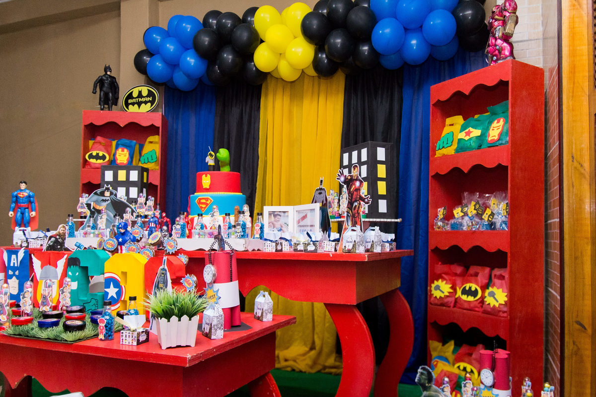 FESTA TEMA SUPER HERÓIS
