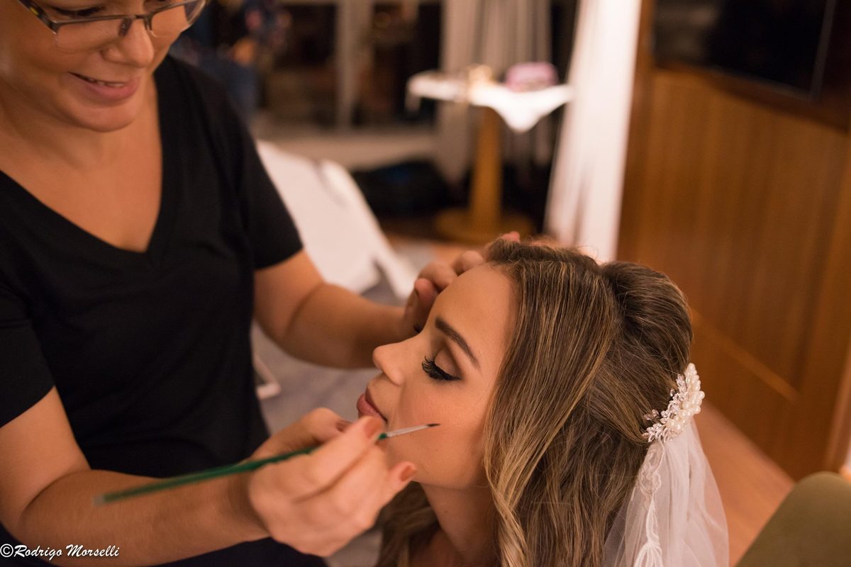 making of da noiva sendo finalizado