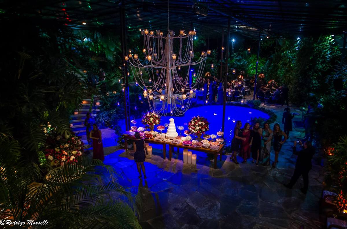 visão do salão da casa de festas Quinta do Chapecó no Rio de janeiro