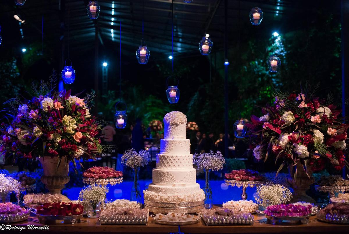 bolo de casamento na casa de festas Quinta do Chapecó no Rio de Janeiro