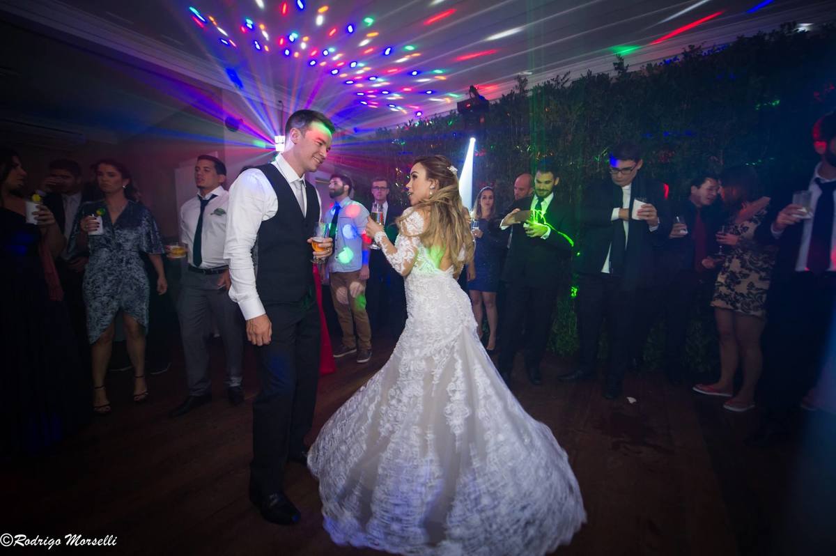 a pista bombou com animação do casal