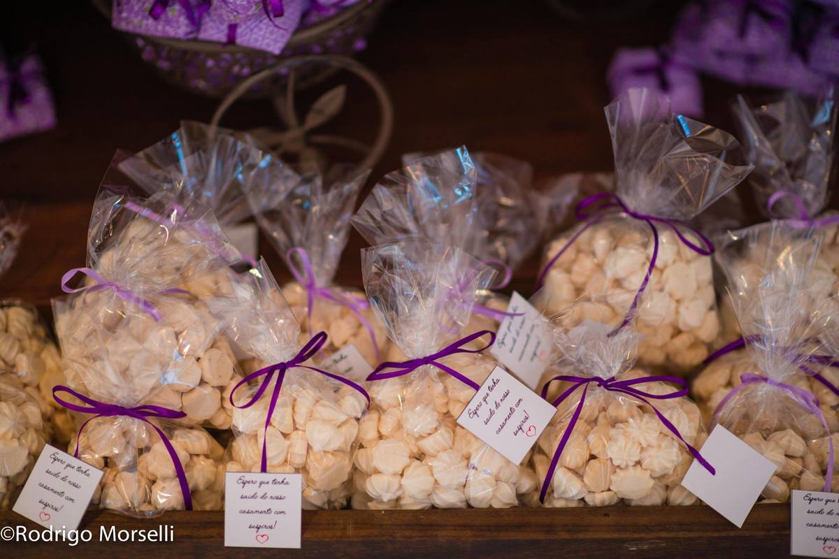 amêndoas na decoração da casuarinas