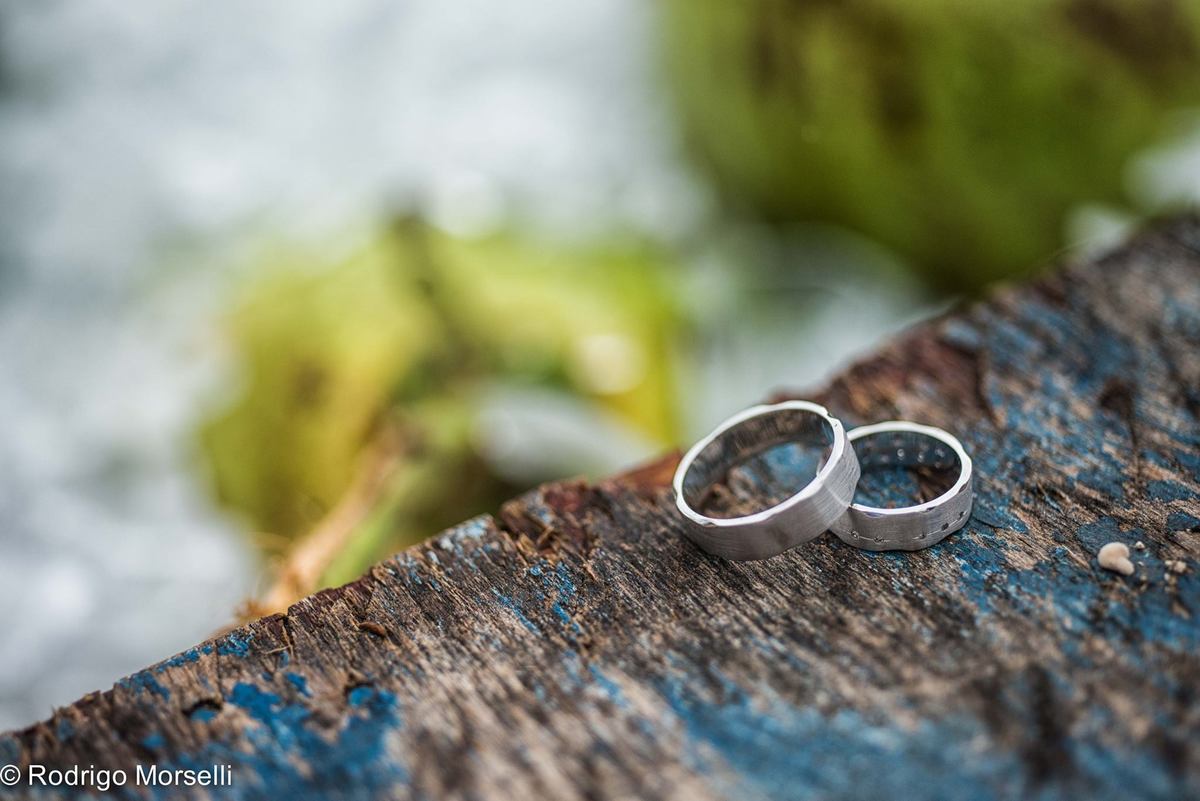 as alianças na arvore em Búzios