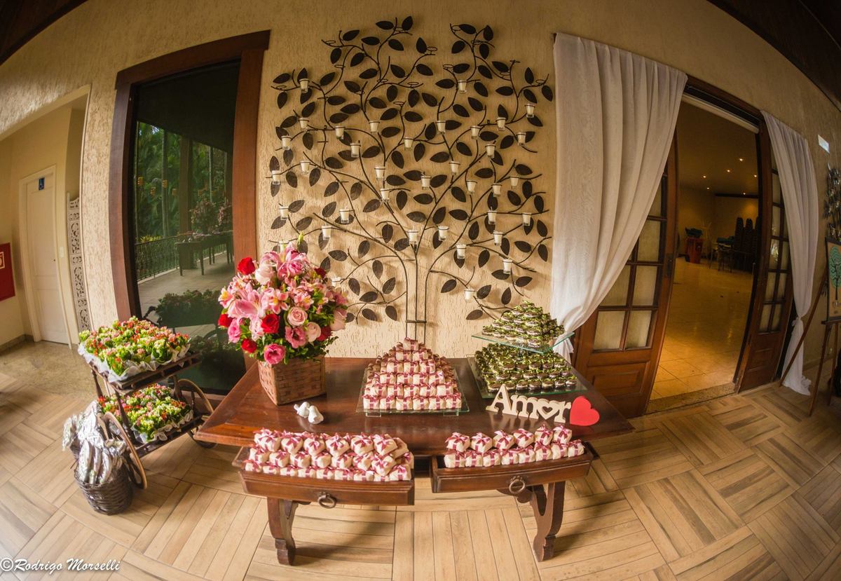 foto da mesa de bem casados na Villa Morena