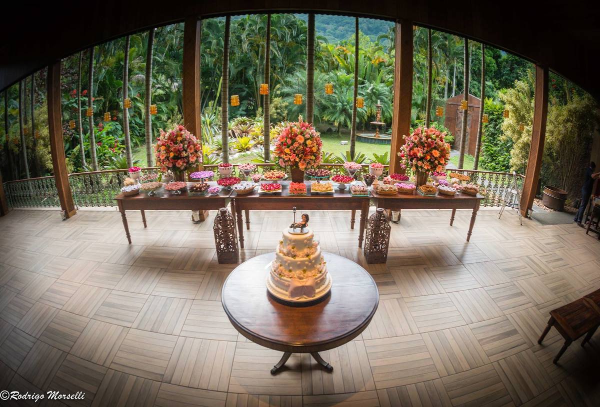 mesa do bolo na Villa Morena