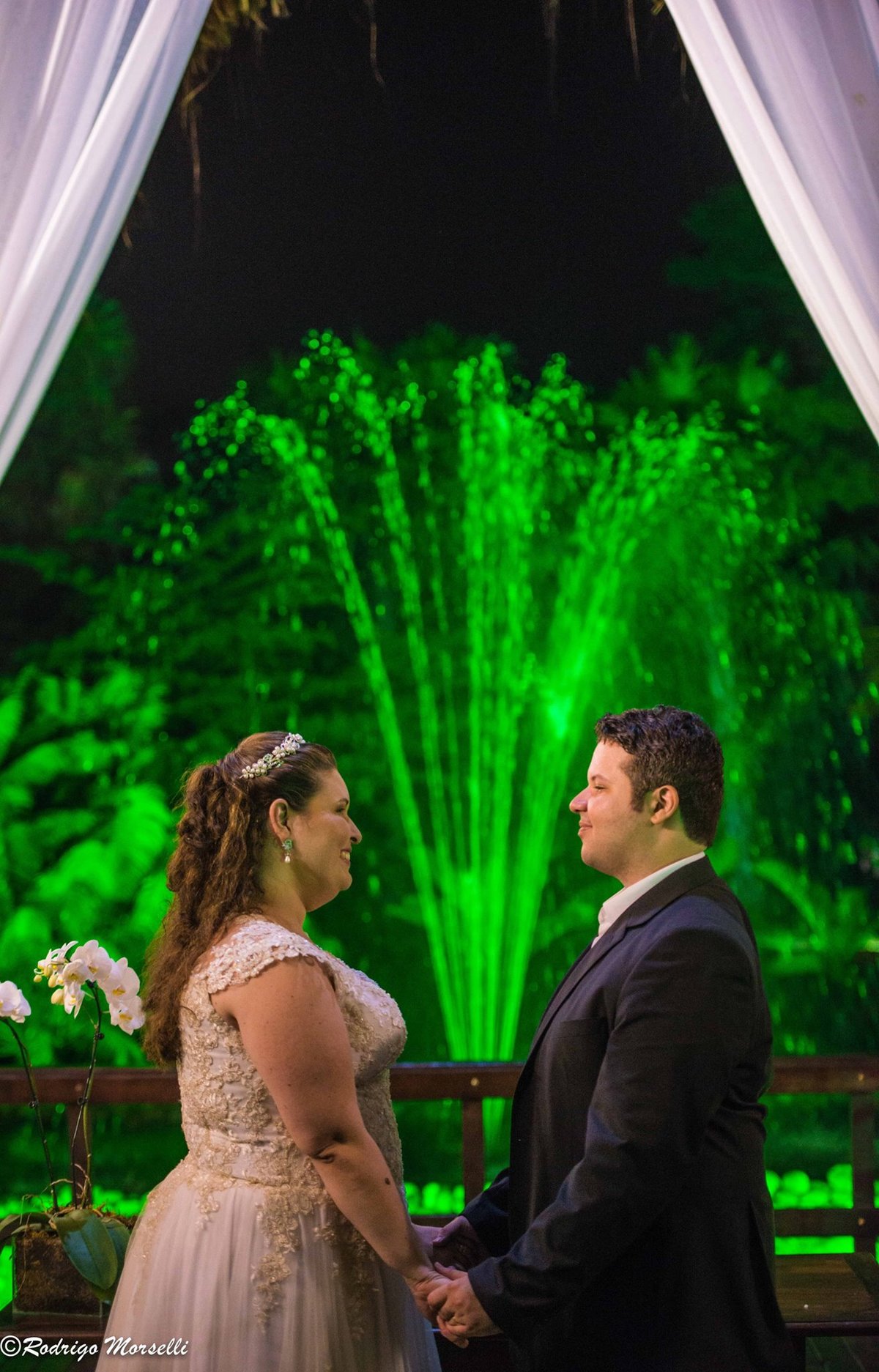 troca de olhares após cerimonia