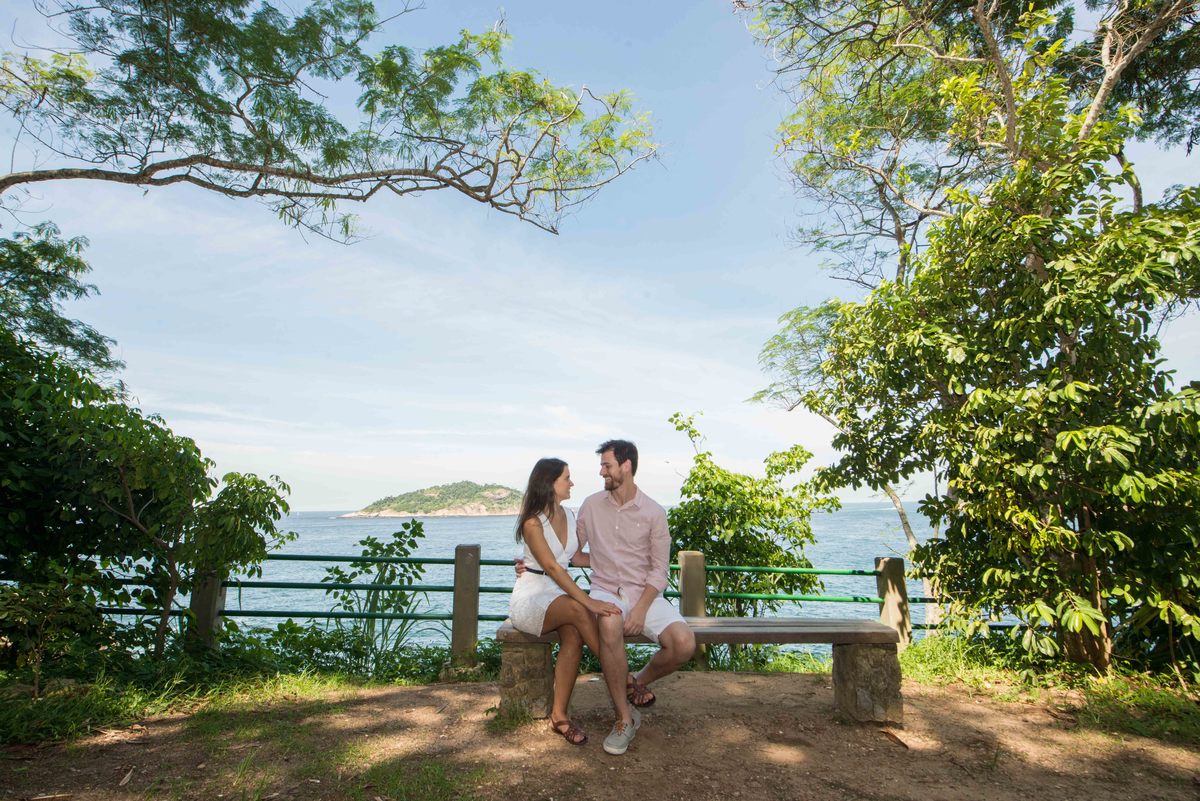 casal namorando no Morro da urca