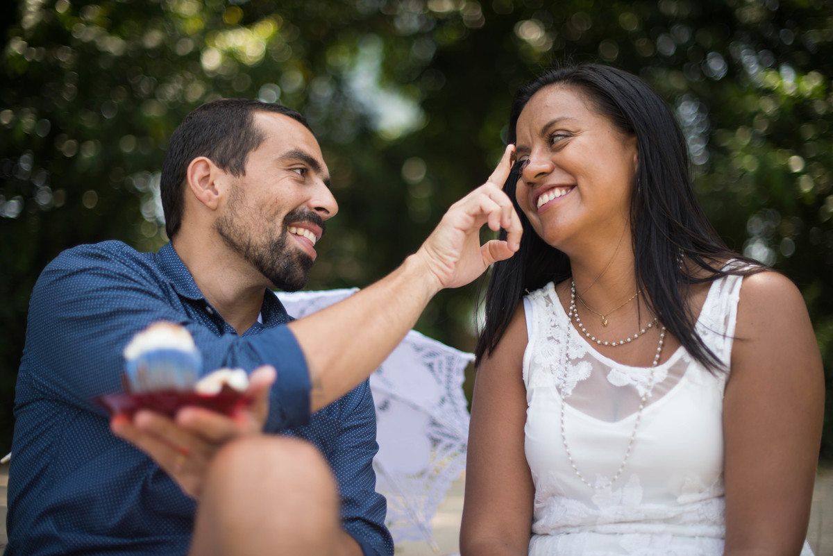 brincando com cupcake no bosque da barra