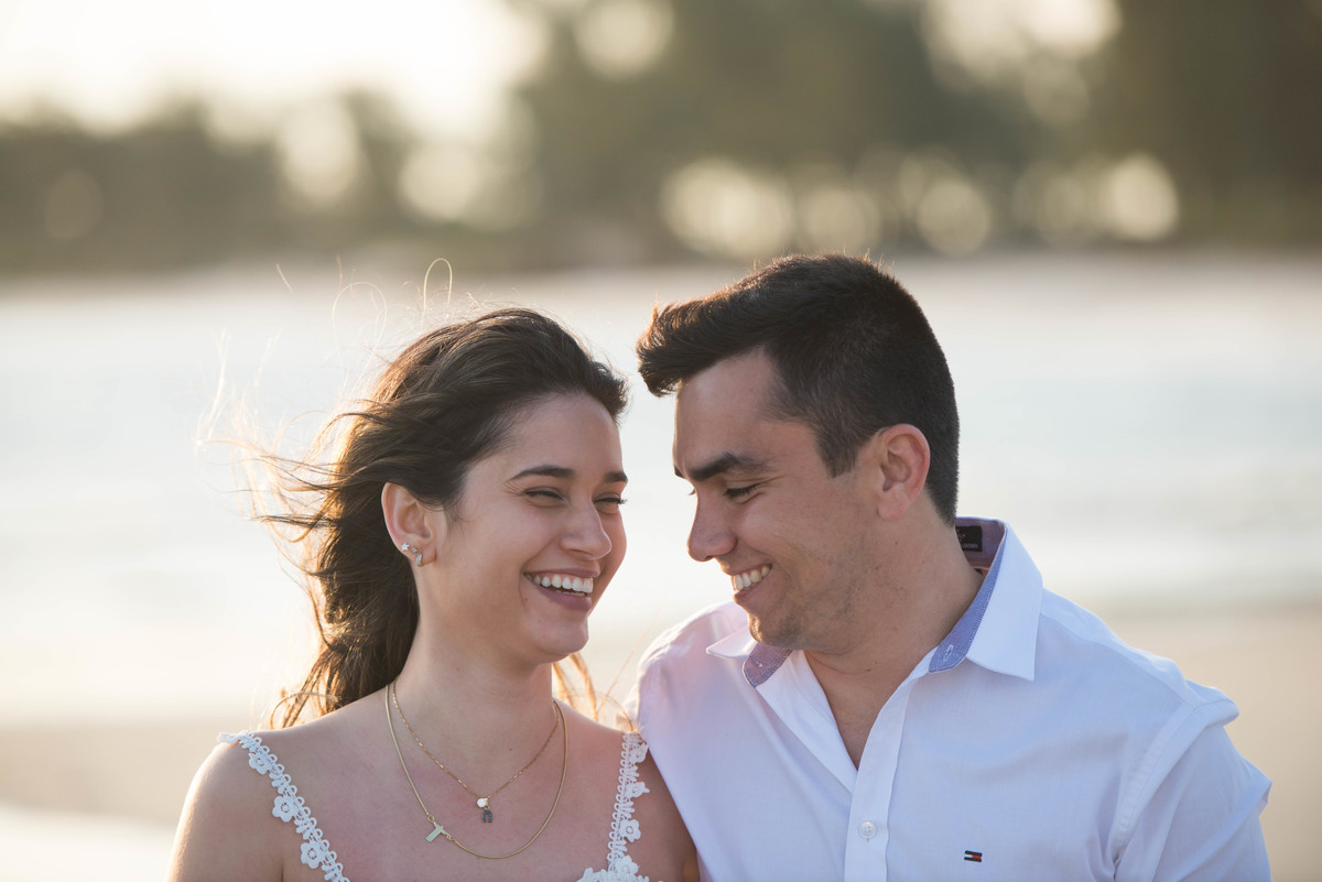 troca de carinhos na praia