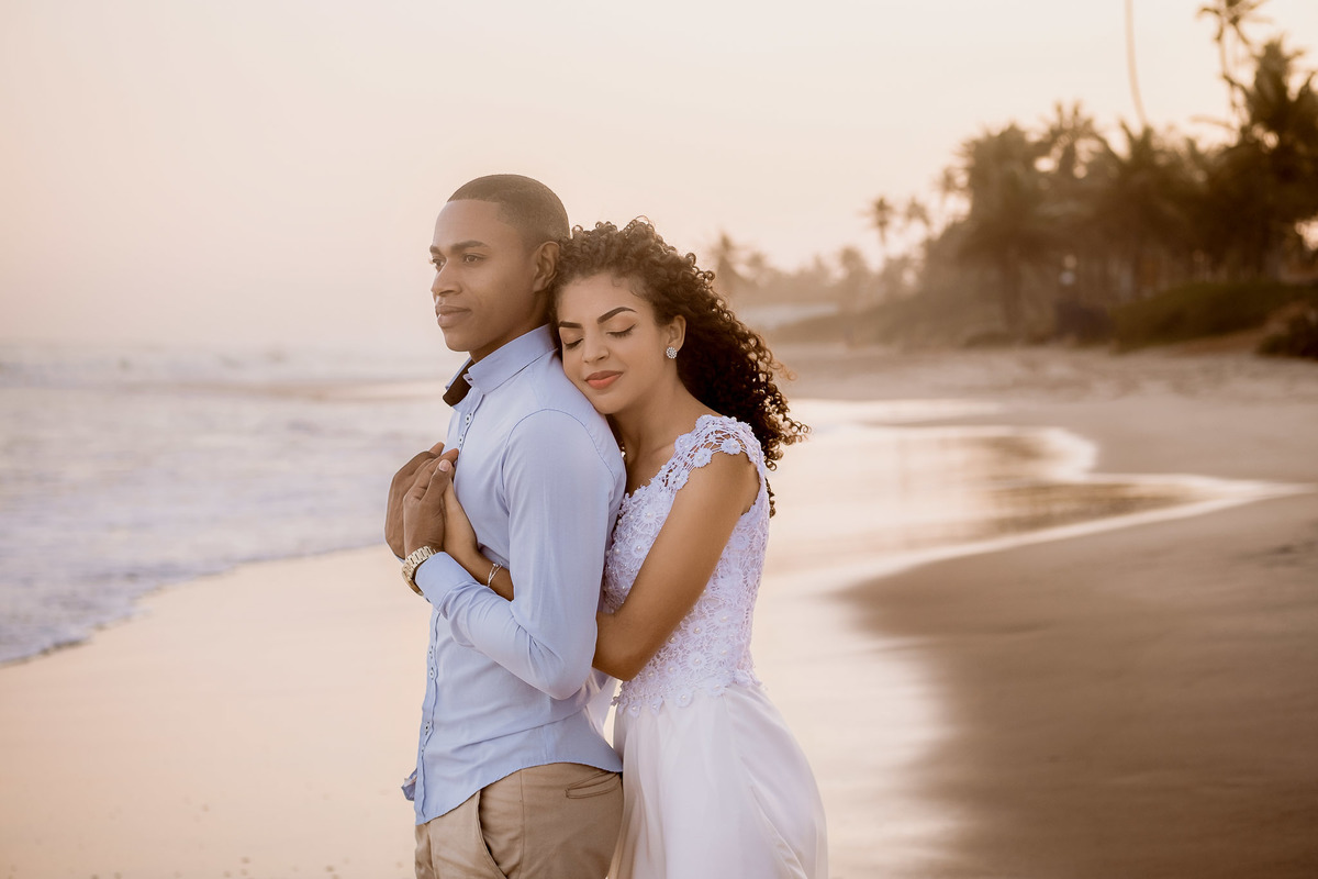 Foto de casal na Praia do Flamengo, Salvador