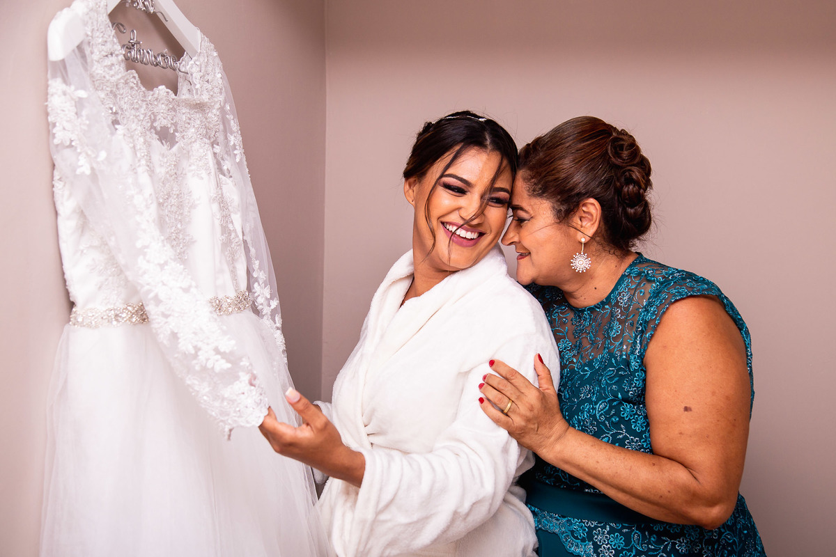 noiva e mãe