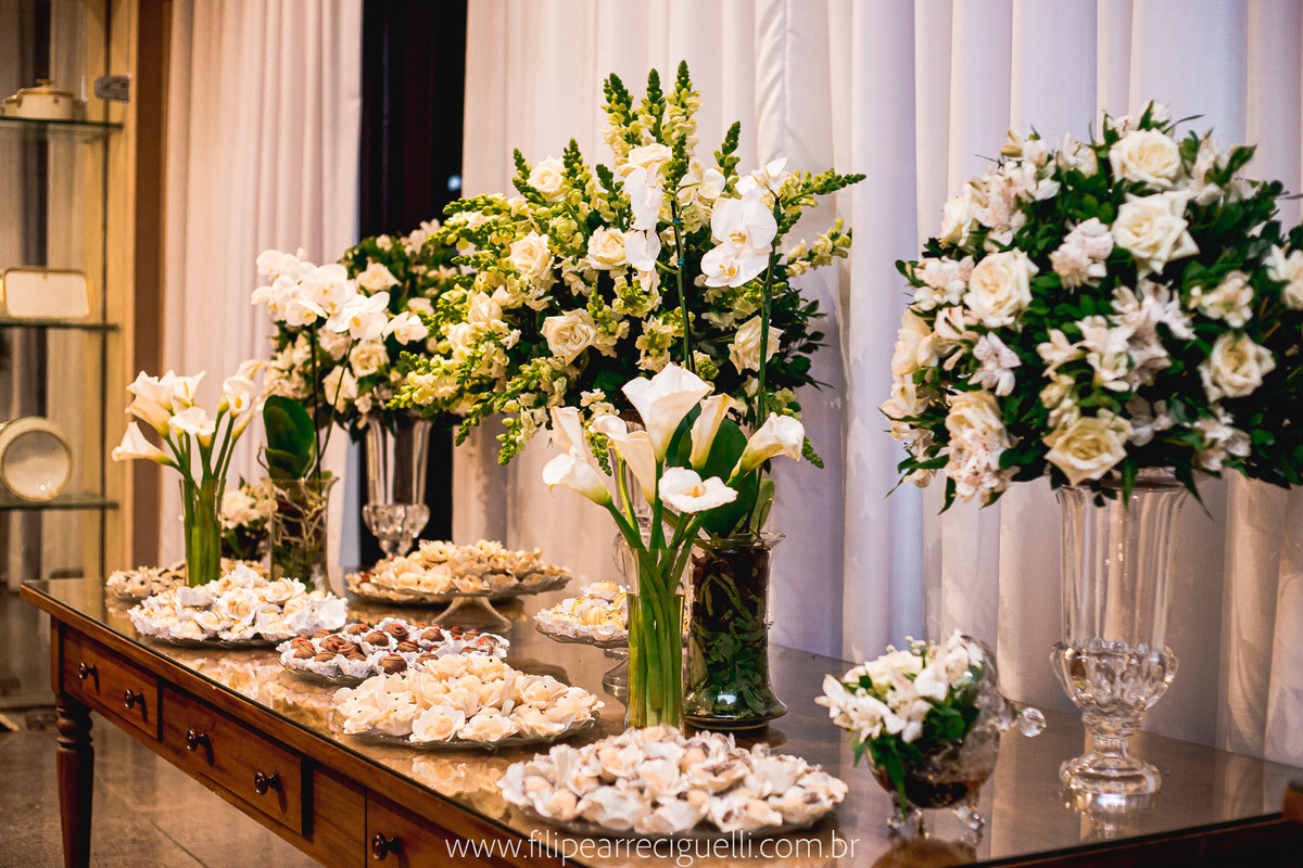 mesa dos salgados da festa de casamento salvador casa do comércio