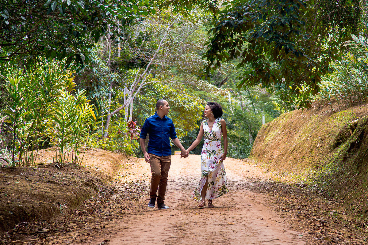 foto casal correndo em Pancada Grande