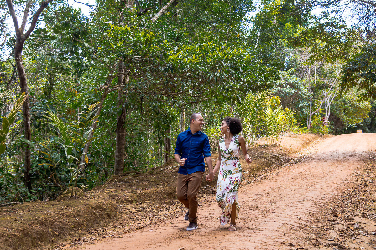 foto casal correndo em Pancada Grande
