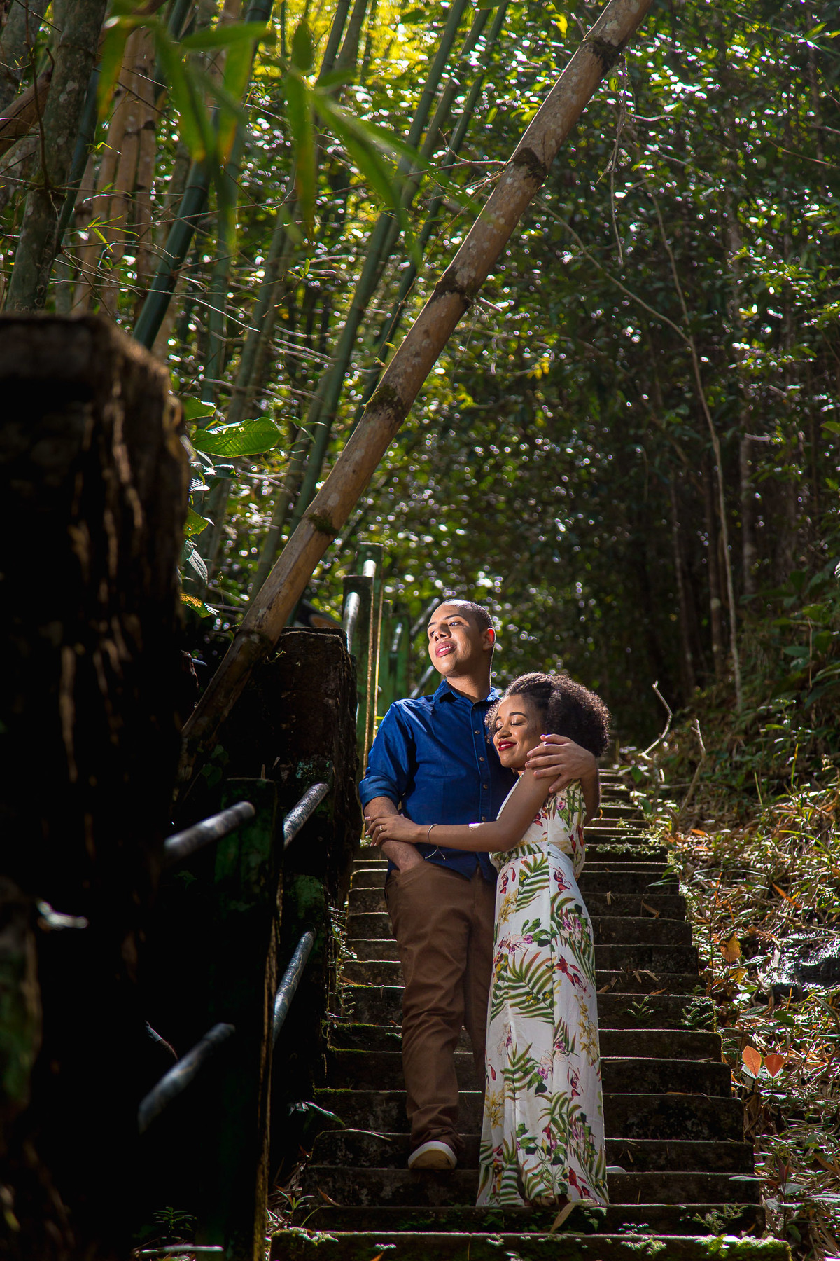 ensaio fotográfico pre casamento nas escadas da cachoeira de pancada grande