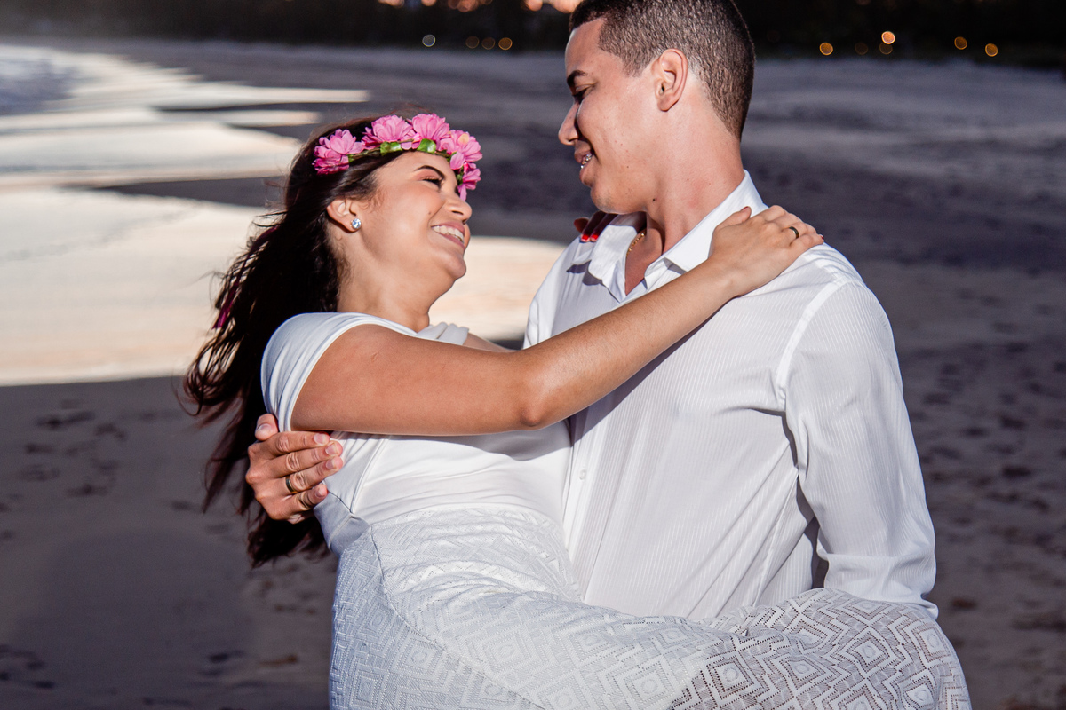 Ensaio pré casamento na praia de guarajuba Bahia