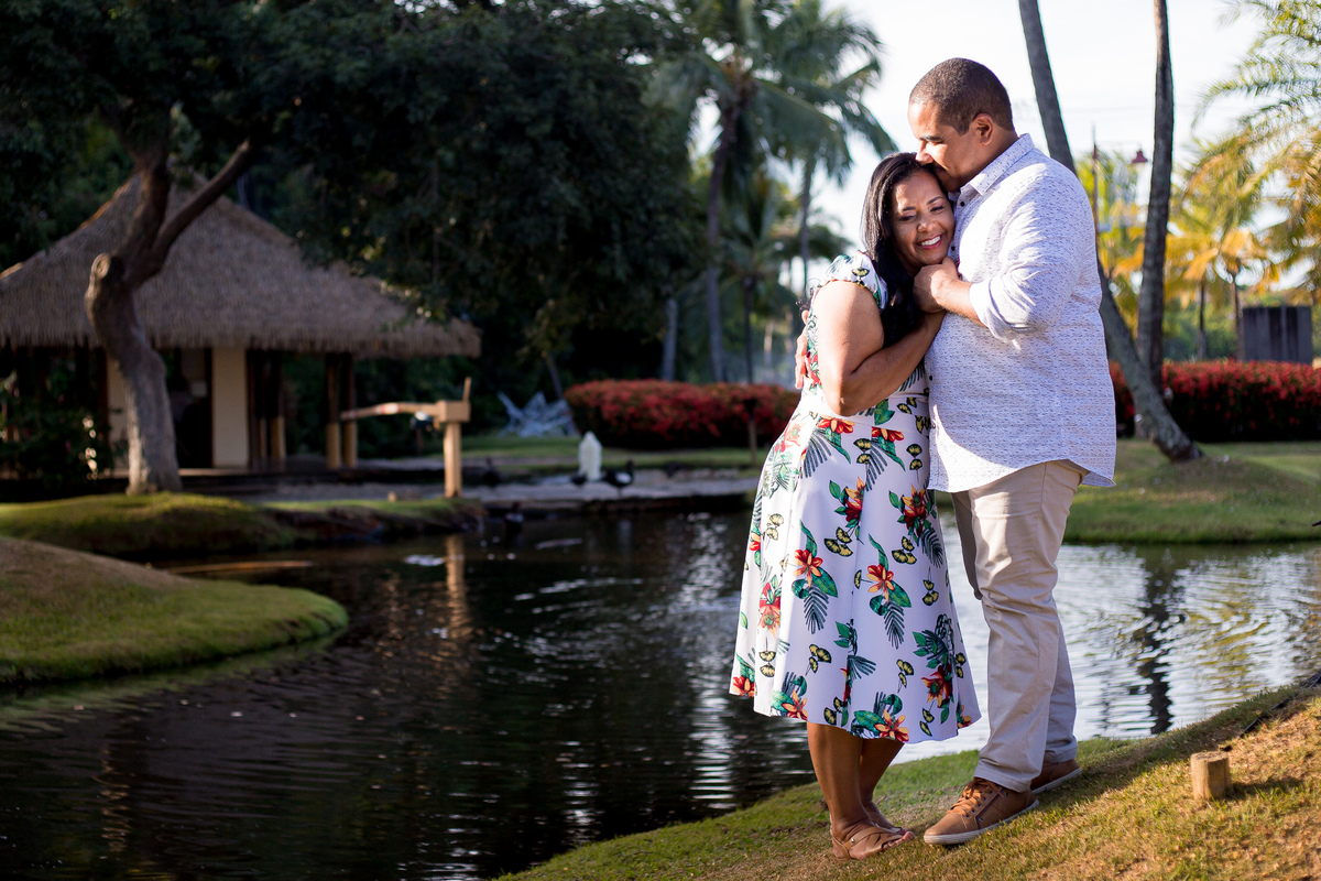 ensaio de bodas de casamento no lago na praia do forte bahia