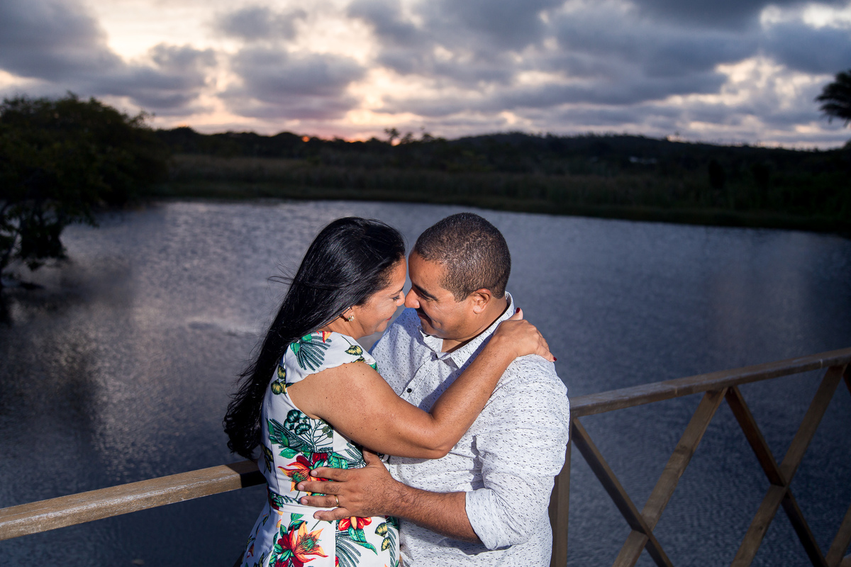 foto na ponte da praia do forte bahia