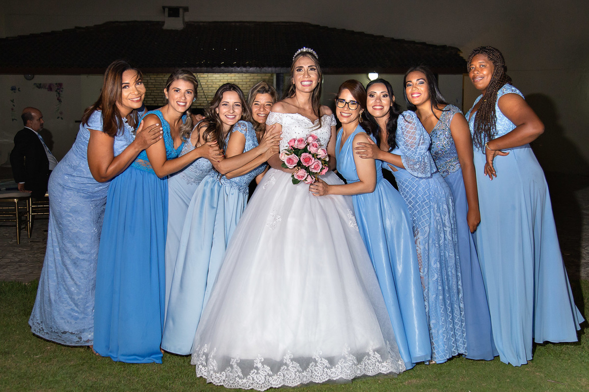 retrato da noiva com as amigas da noiva em salvador