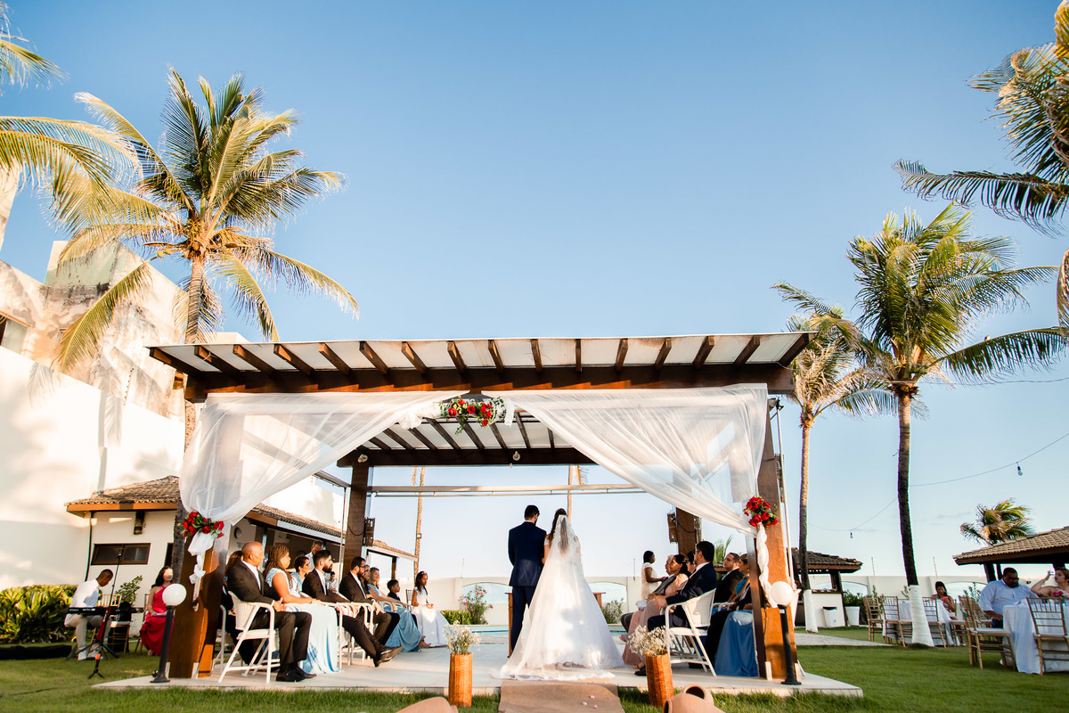 casamento na praia de ipitanga em lauro de freitas bahia
espaço de casamento na praia de lauro de freitas bahia