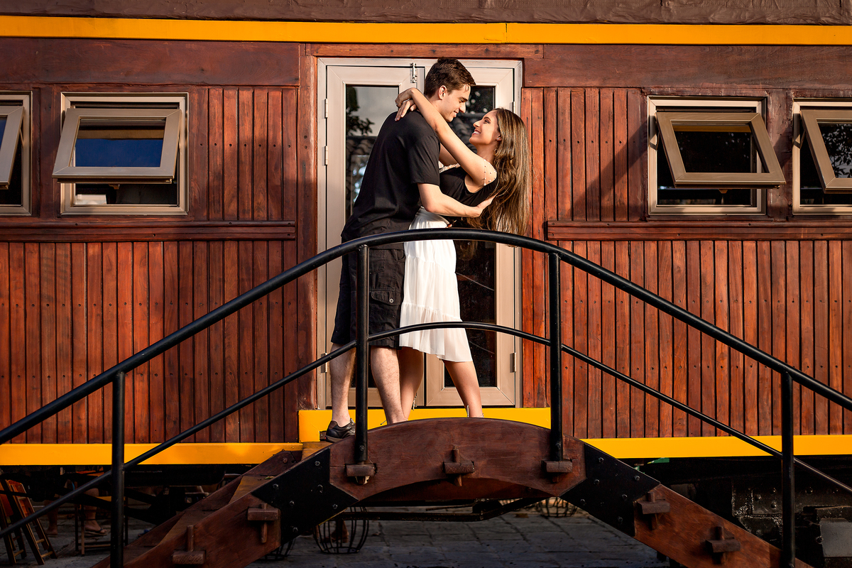 foto no trem da praia de Guarajuba Bahia